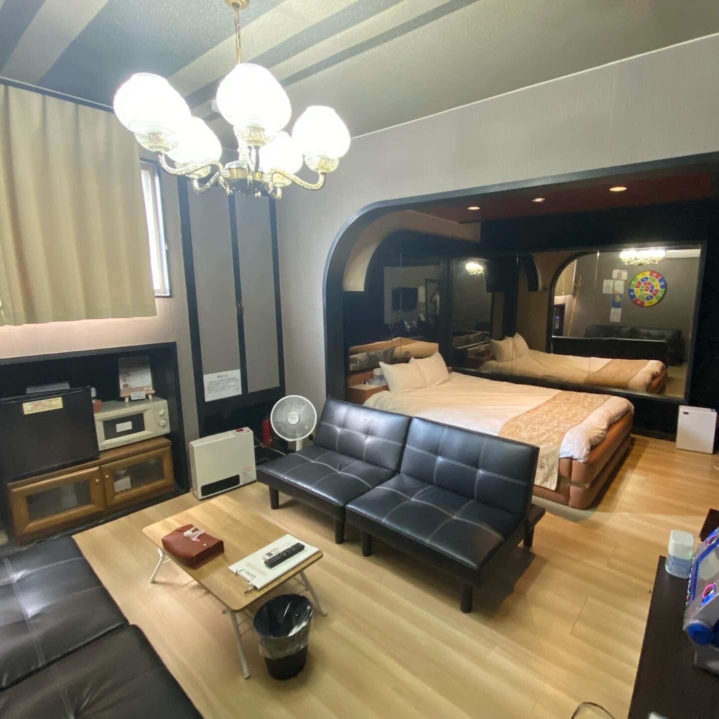Room 8