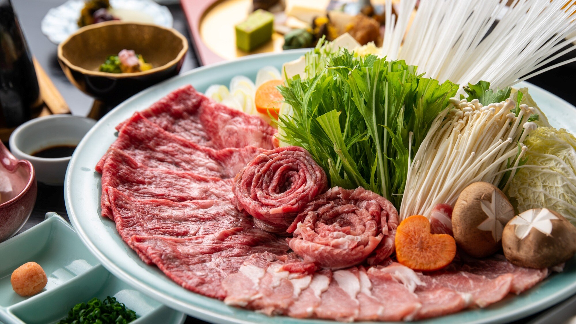 享受一半和牛一半豬肉的涮鍋