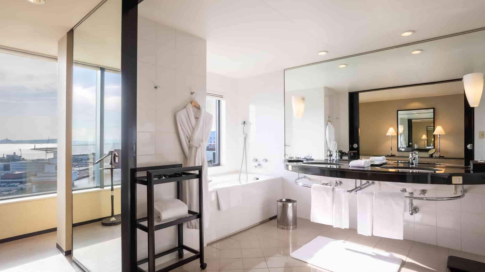 Club Premier Bathroom