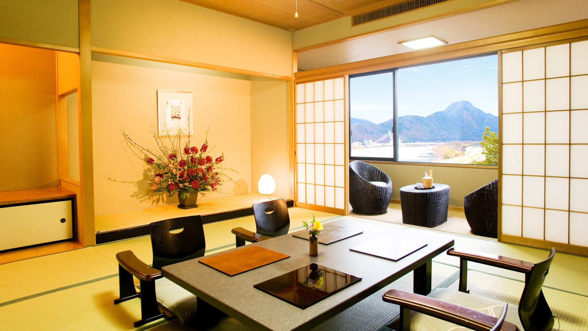 ◆ Japanese-style room A 12.5 tatami mats [No smoking]