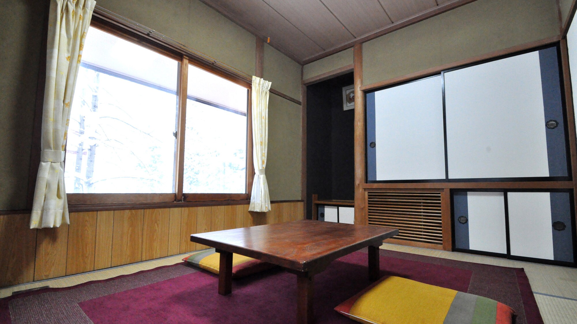 [Guest Rooms] Enjoy a relaxing stay in a Japanese-style room