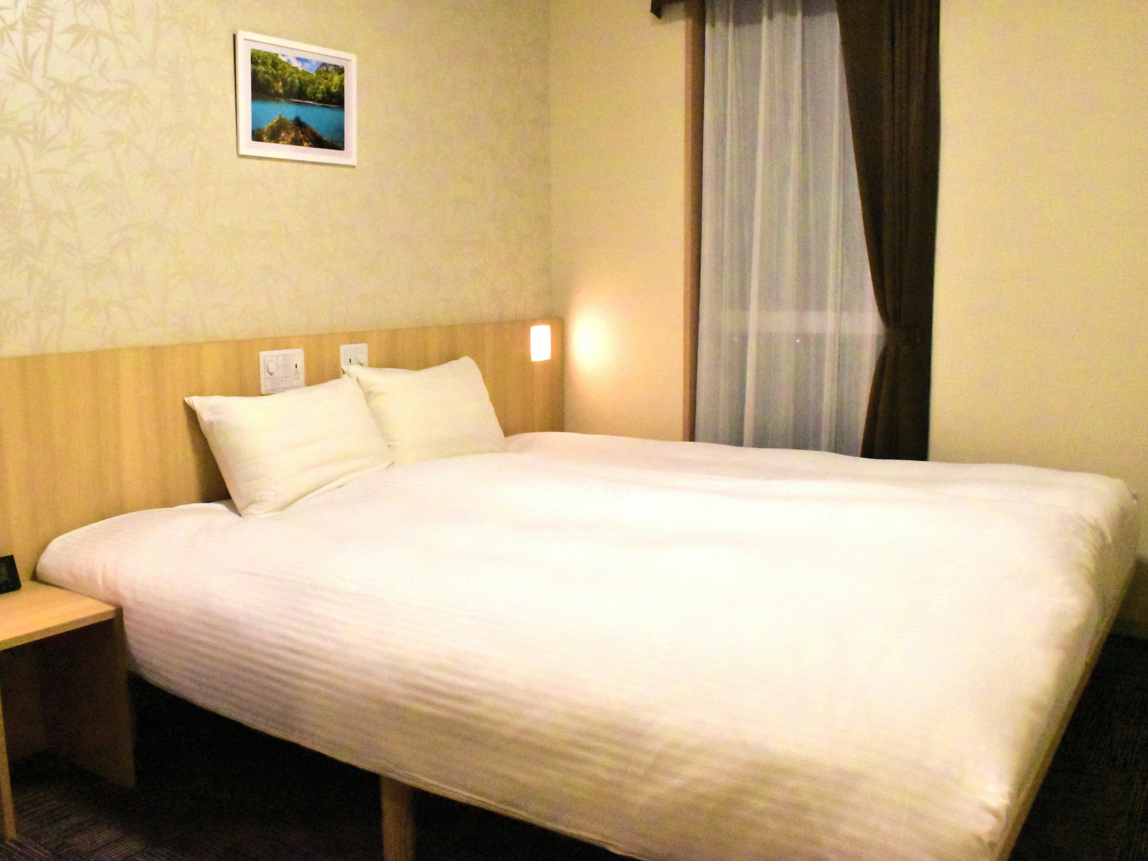 Hollywood Twin: Push the beds together to create a spacious 200cm bed.