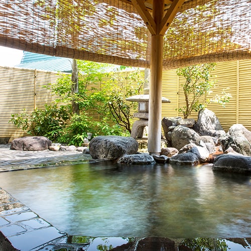 Hot spring open-air bath