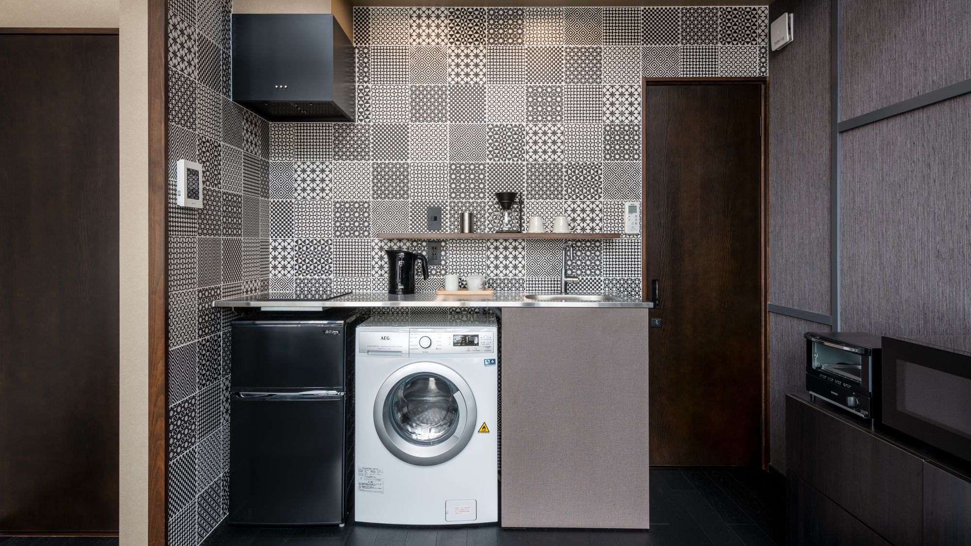 One-building rental townhouse (away from THE MACHIYA HOTEL TAKAYAMA) Kitchen / laundry