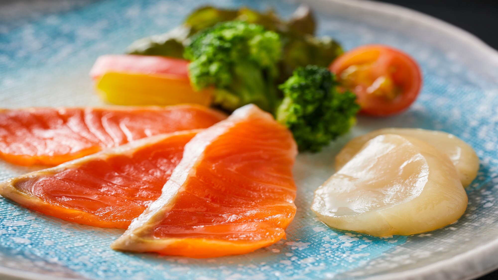 【地方特色怀石料理课程】夏季（2026年6月至8月）醋渍料理：福井鲑鱼、扇贝腌料