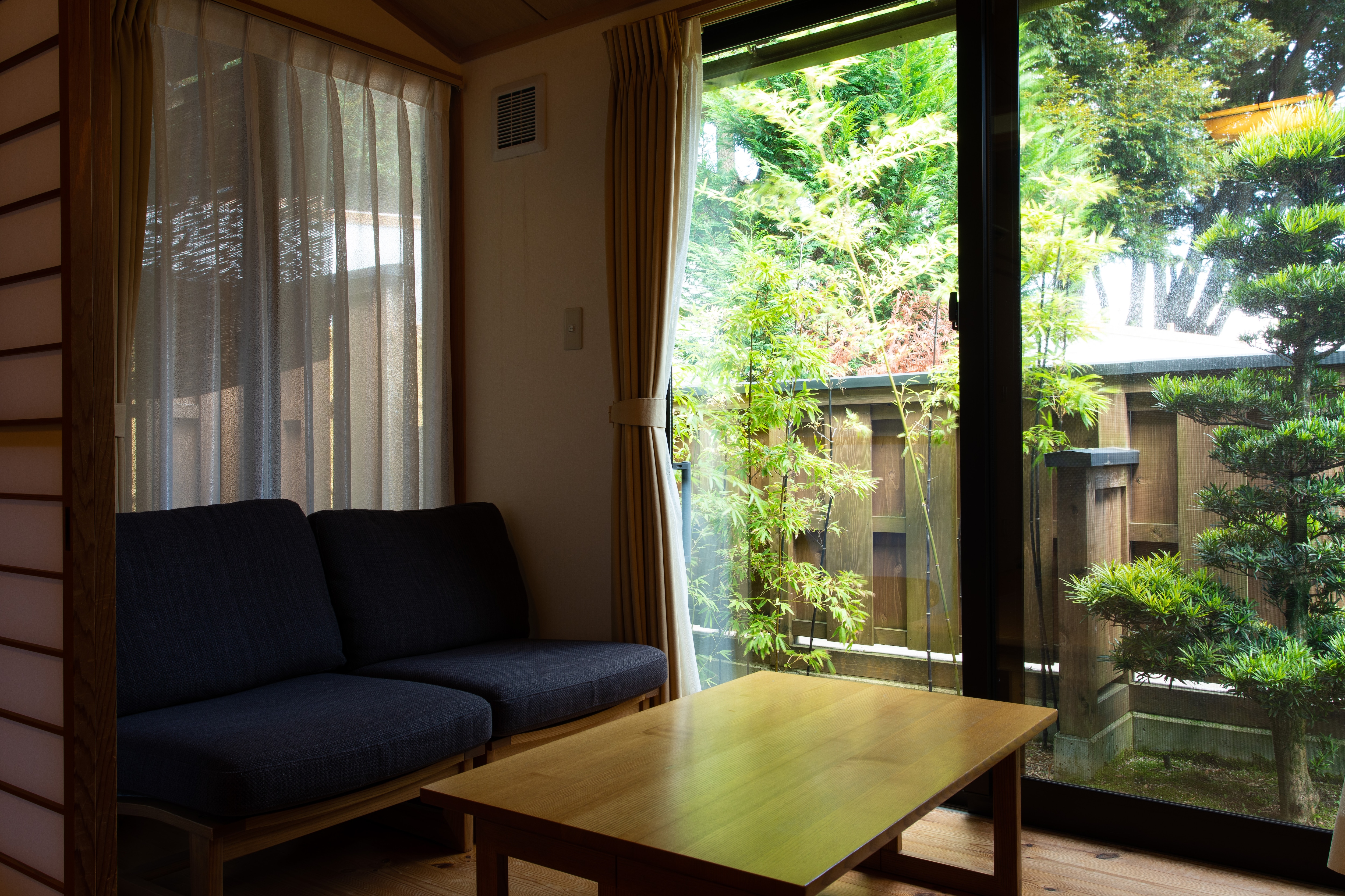 Japanese-style room: Amida-Monju room