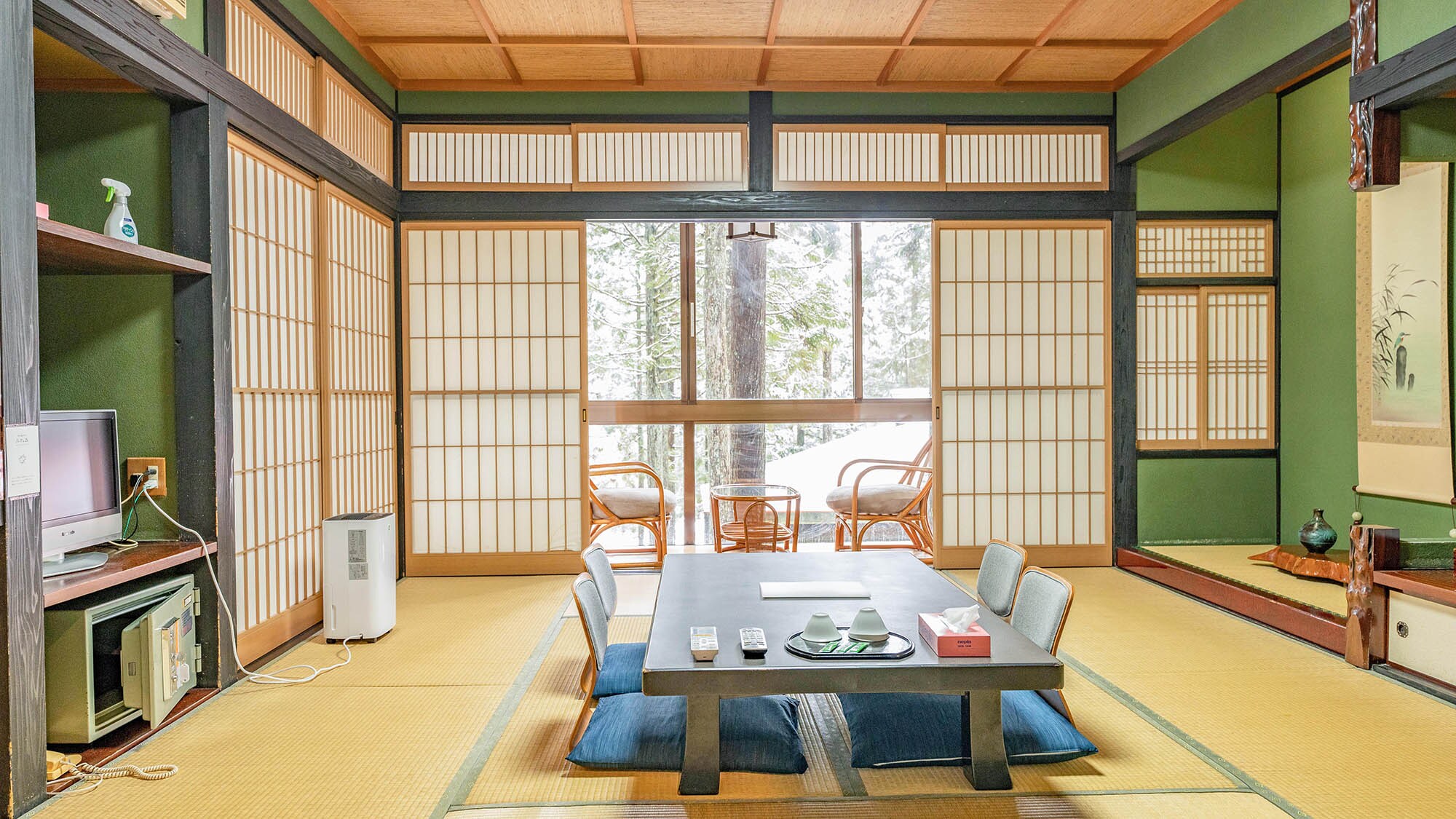 ・【숙박동·일본식 방 10 다다미】 기분 좋은 공간. 최대 5명까지 이용 가능