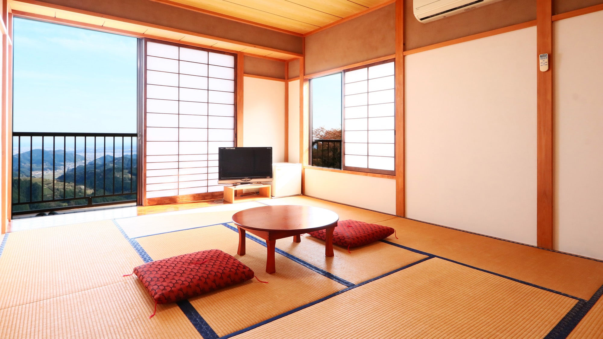 10 tatami Japanese-style room ◆ with balcony
