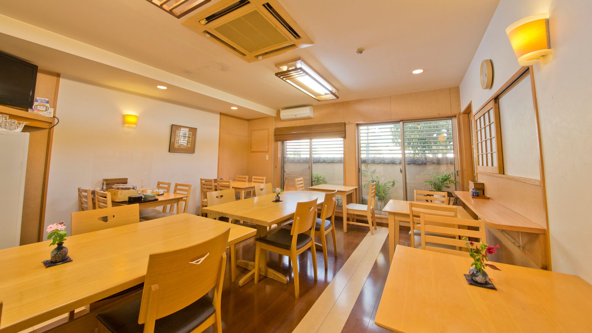 【餐廳】