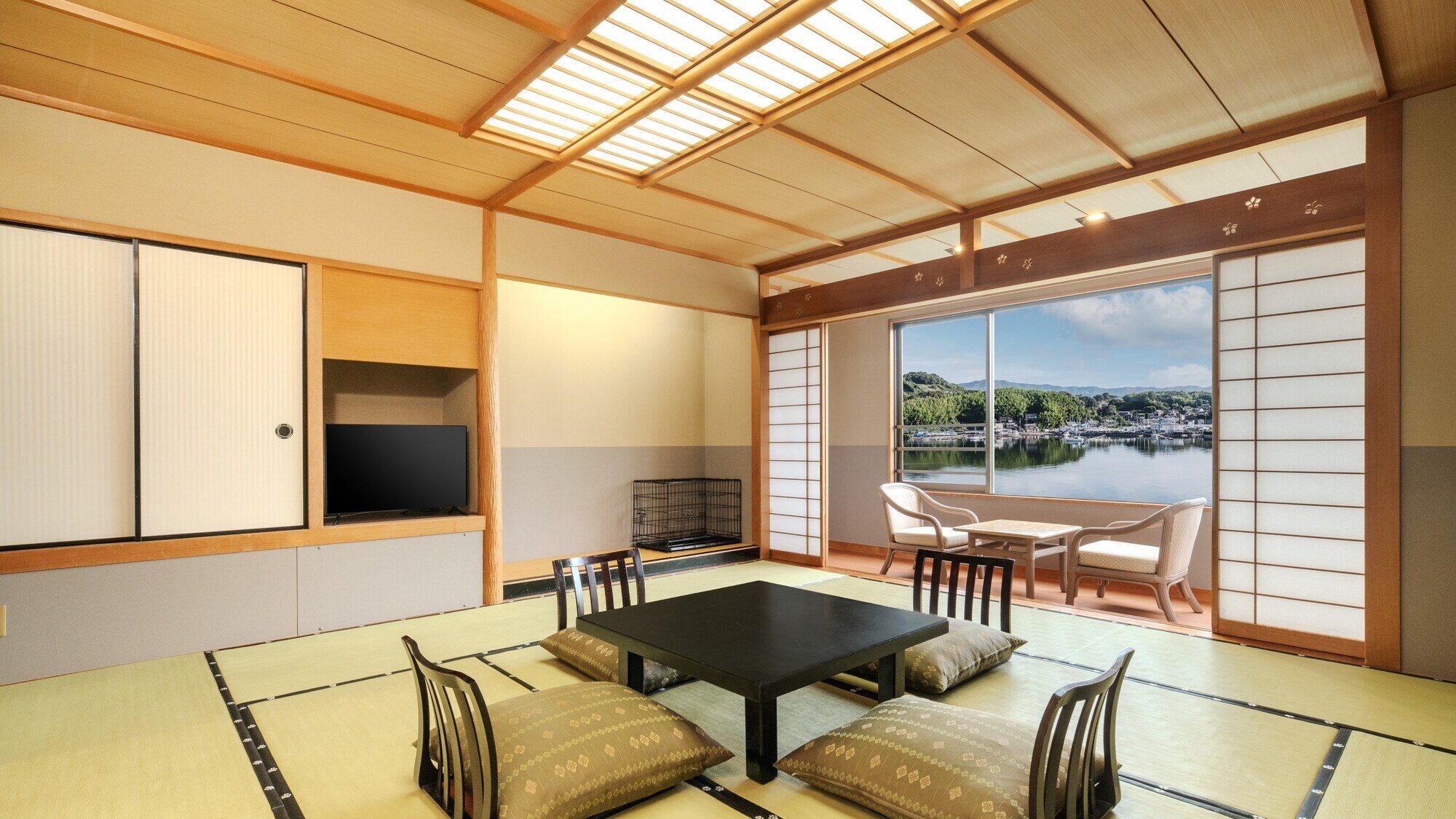 [View hướng hồ] Phòng kiểu Nhật (12,5 chiếu tatami)