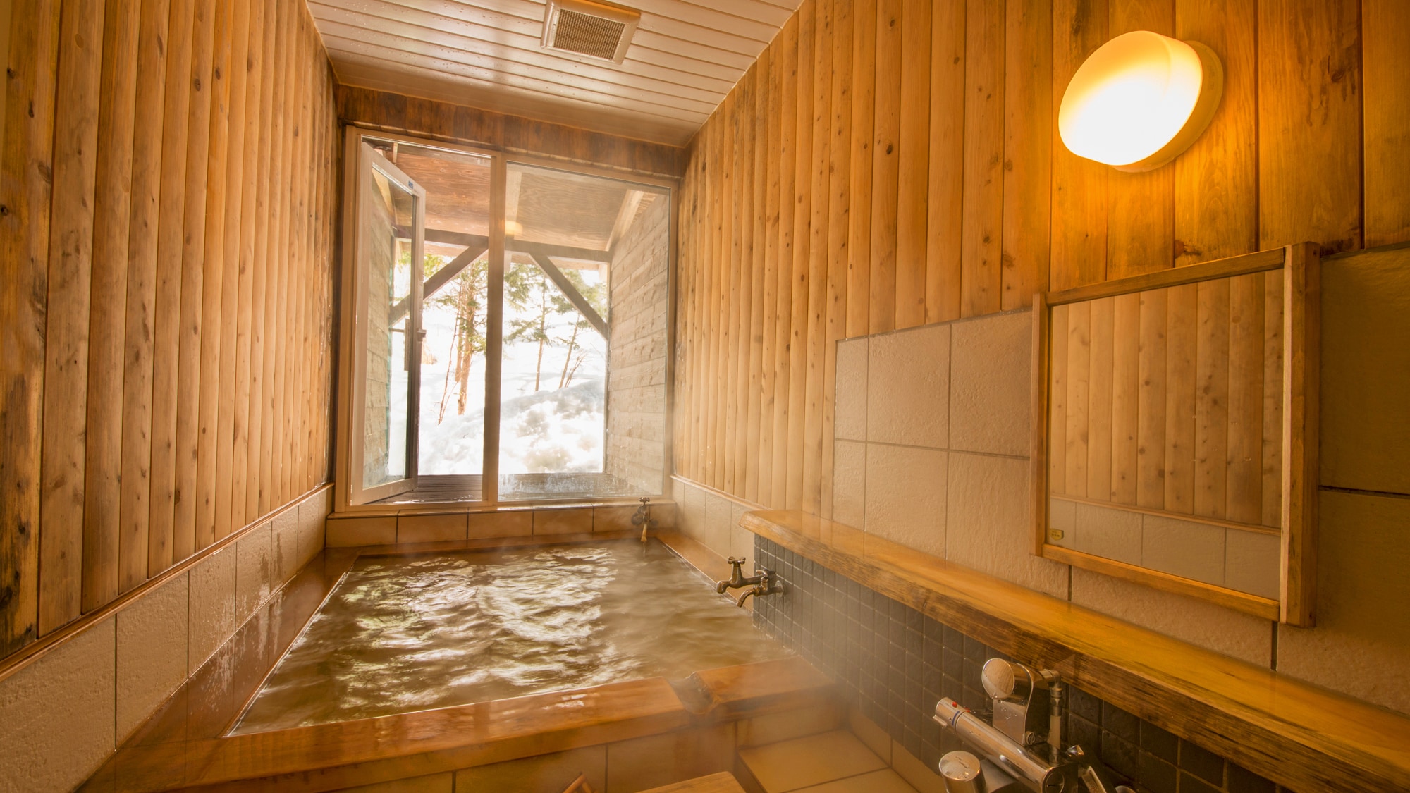 [Private bath: Cypress] 40 minutes/1,080 yen Please make a reservation at the front desk after checking in!