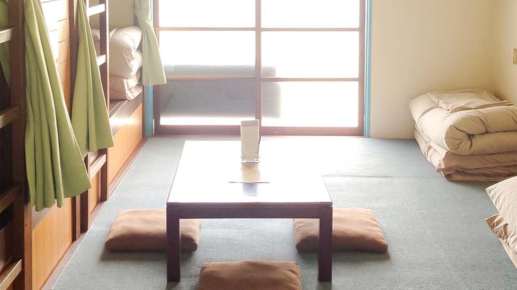 ・A sunny Japanese-Western style bedroom