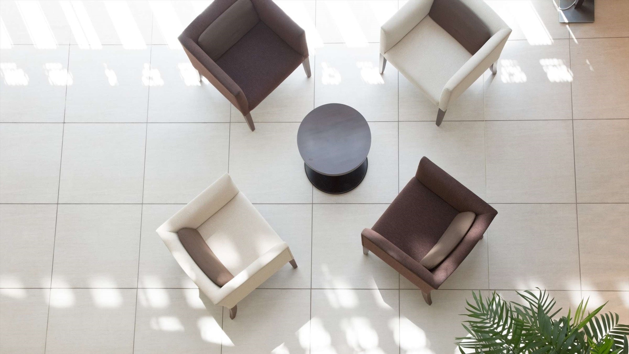◆Lobby | A bright and clean lobby