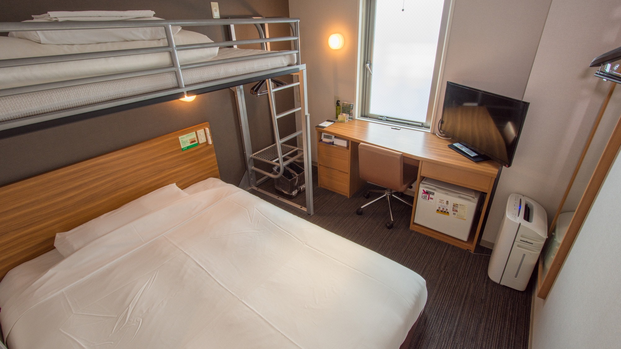 您可以将上部和下部分开以便有效使用。