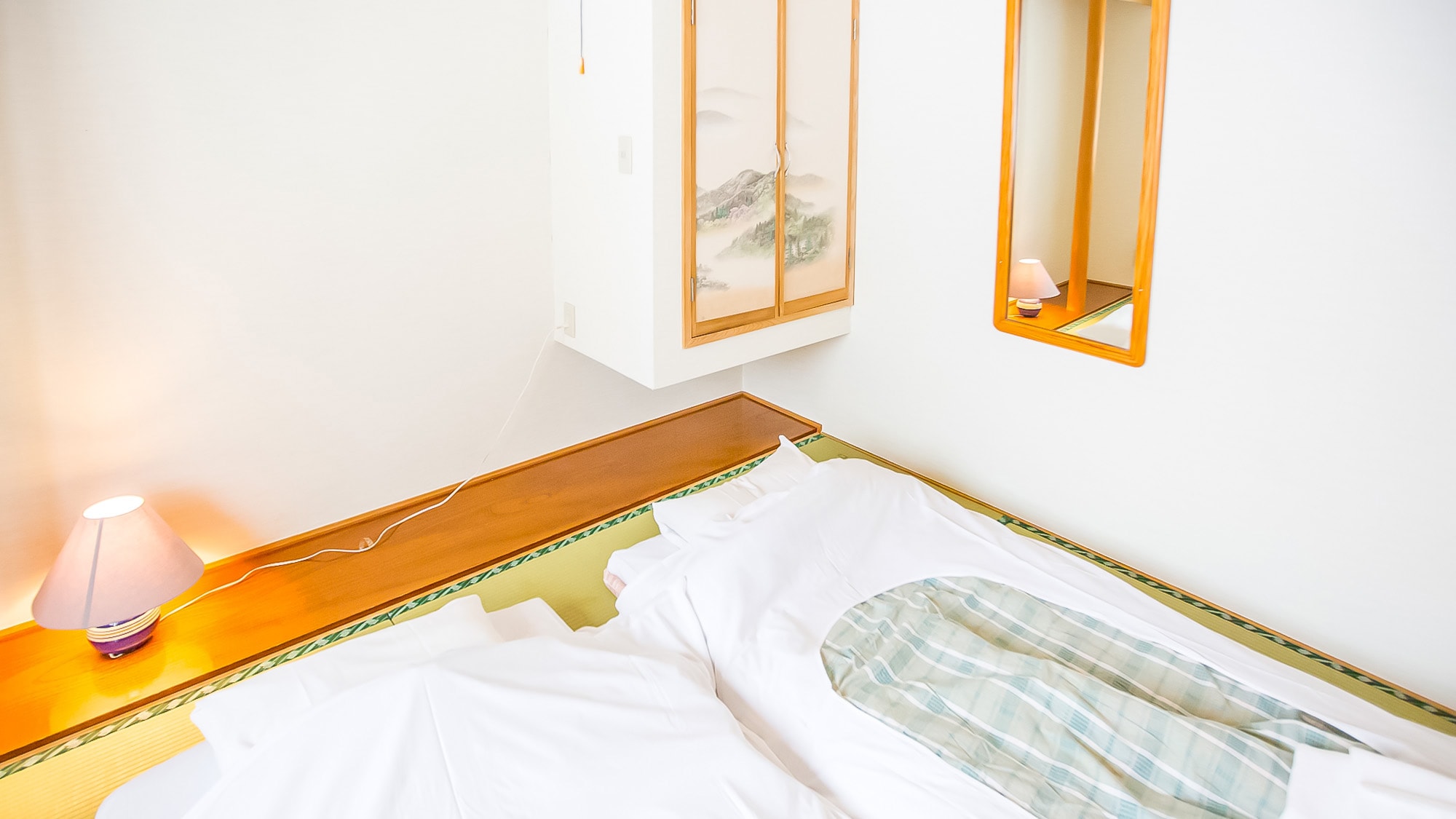 ・<Example of Room E3> A room where you can enjoy both Western and Japanese style rooms.