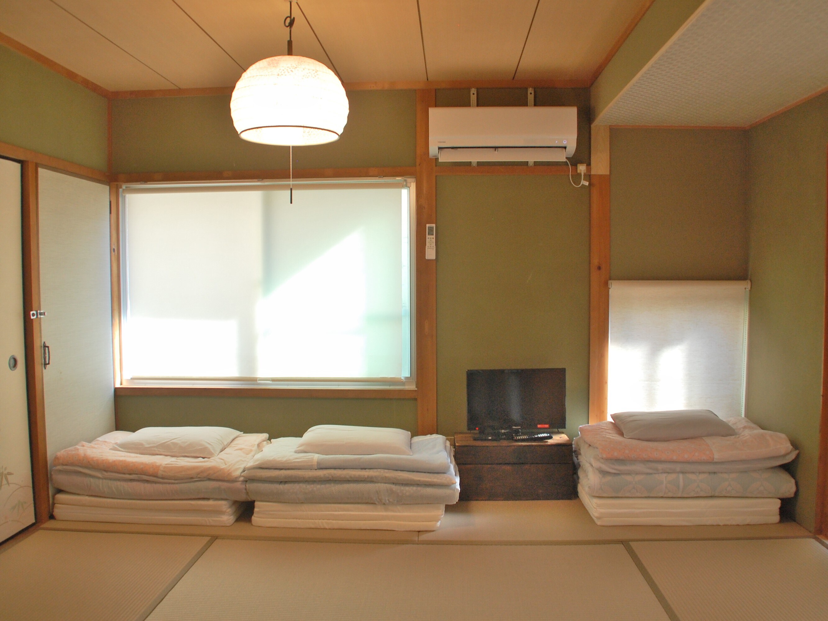 Japanese bedroom in Building B