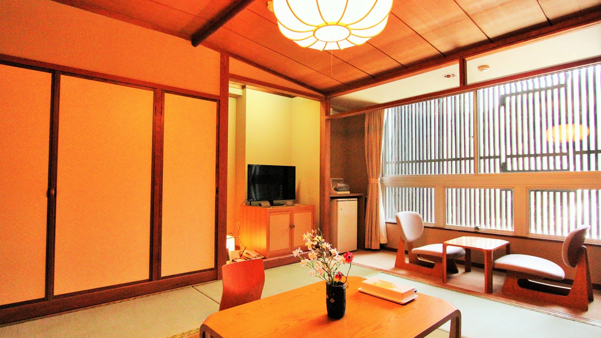 ห้องสไตล์ญี่ปุ่น 8 เสื่อทาทามิ Wi-Fi ใช้ได้