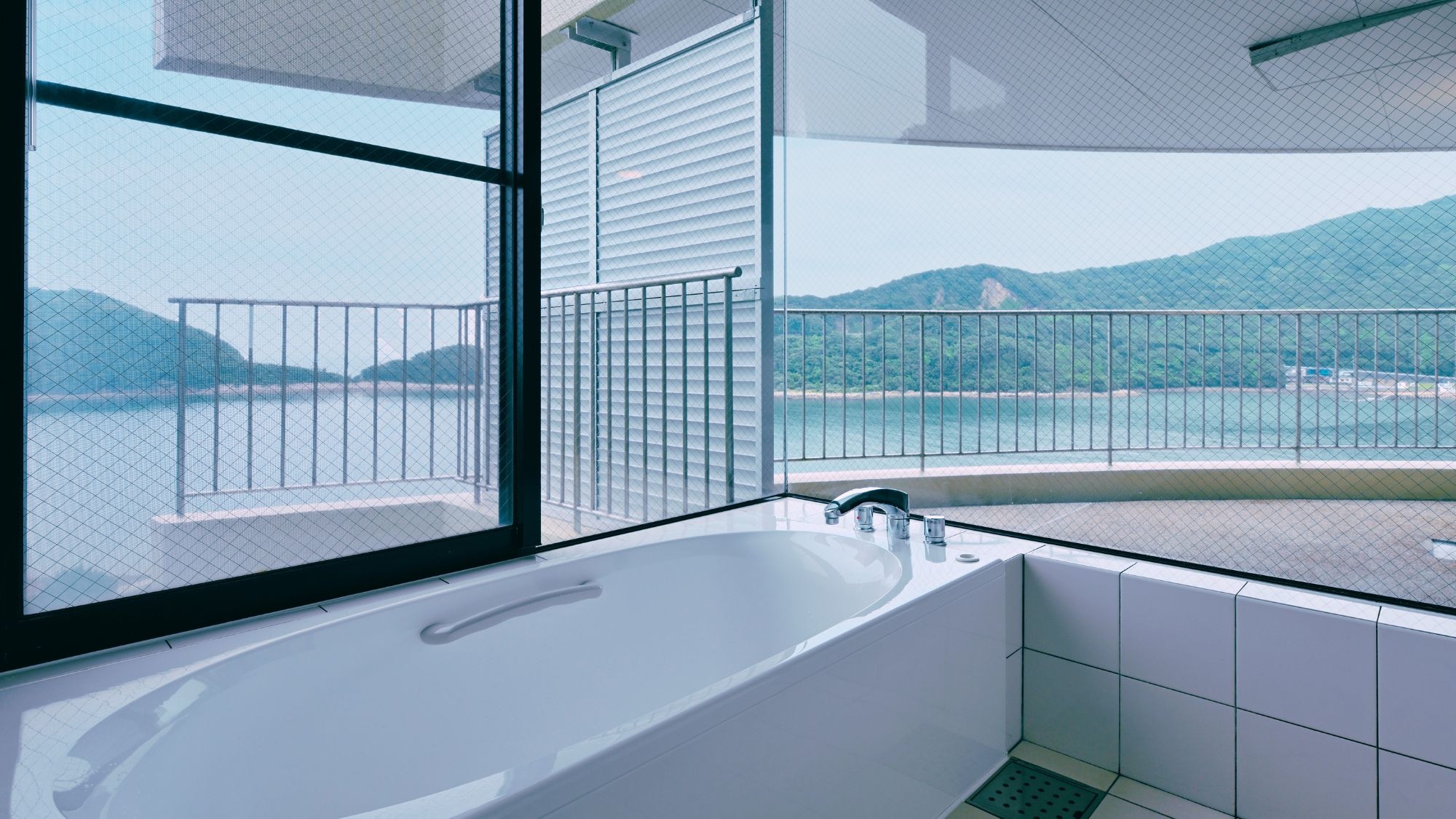 [Guest room example] Aqua Premium (802-302) Capacity: 4 people
