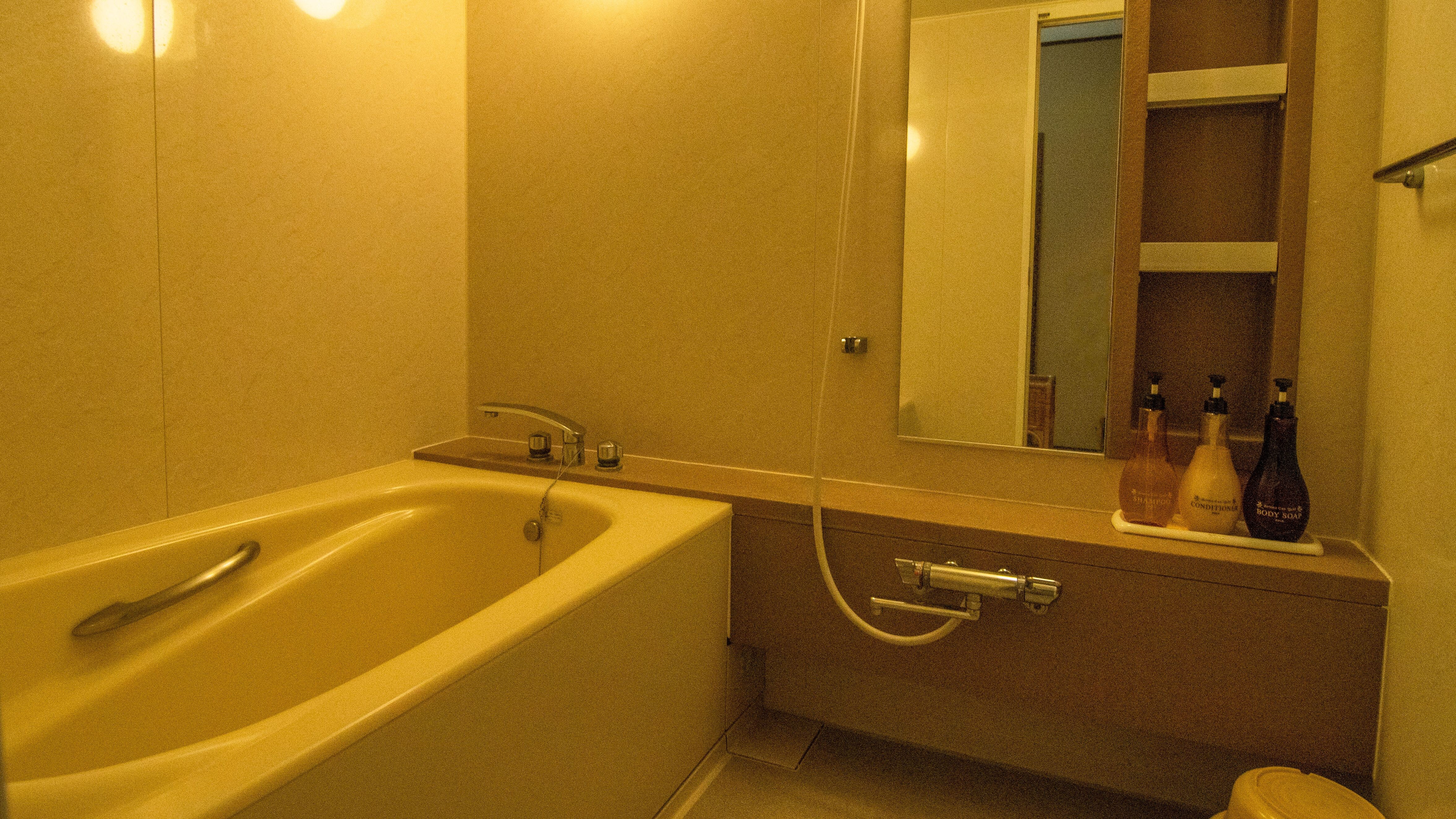In-room bathroom image with dew Toshihisa Room 713