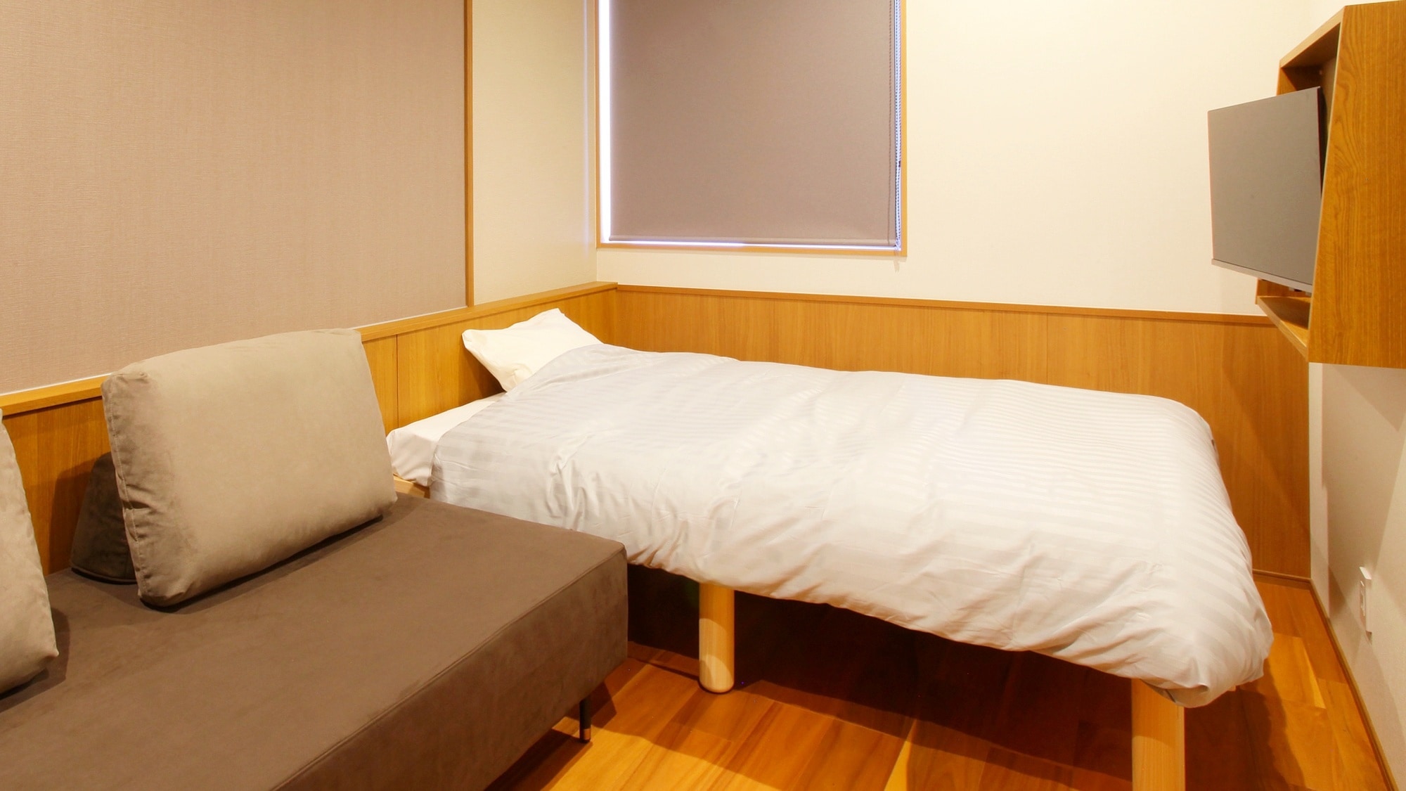 Standard double: Bedroom