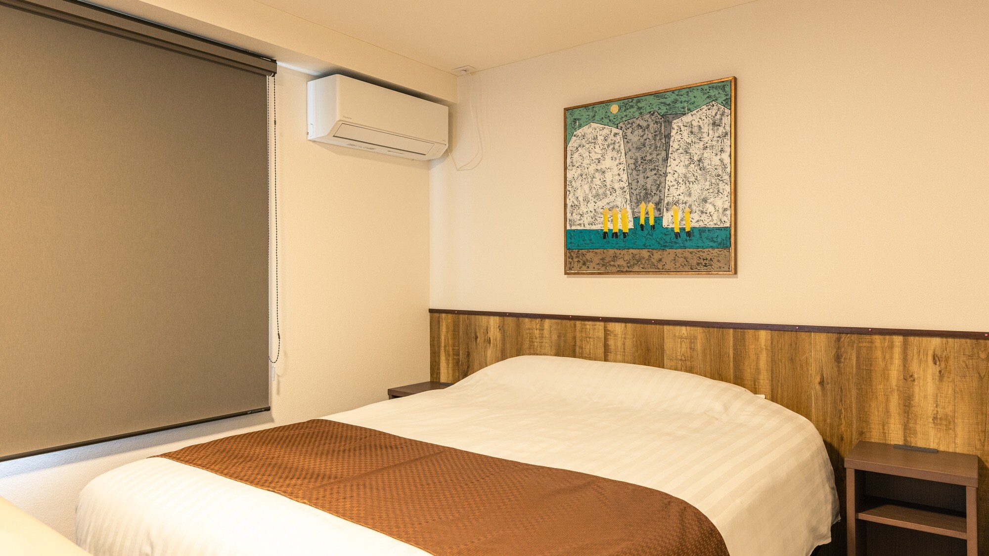 Compact Western-style room (20 sq m)