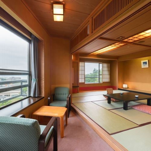 Japanese-style room