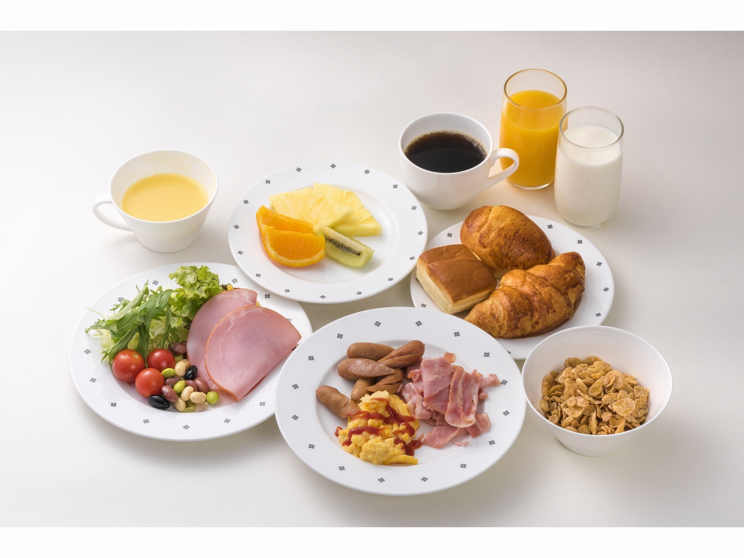 Sarapan prasmanan (contoh makanan Barat)