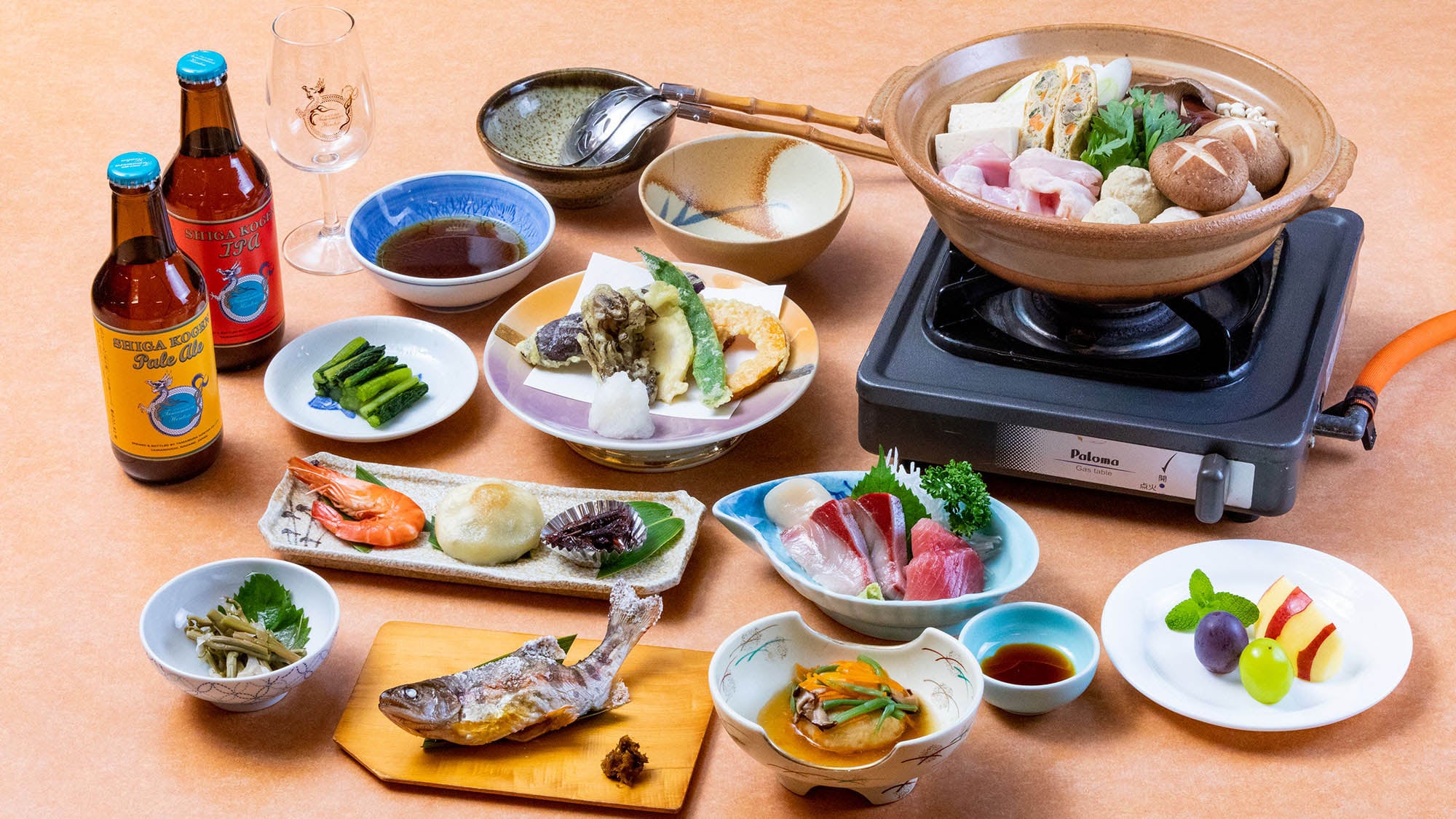 ・[晚餐範例] 使用當季食材和濃鬱雞湯味道的雞肉火鍋