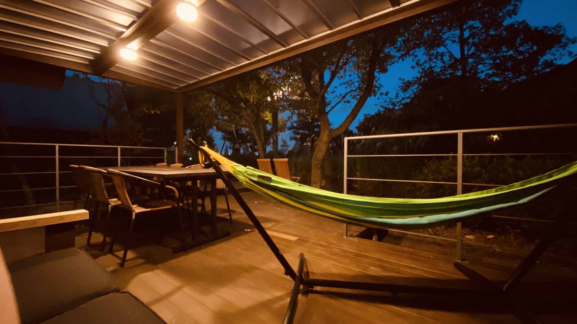* [Log House Premium Large] Terrace where you can spend time while being shaken by a hammock