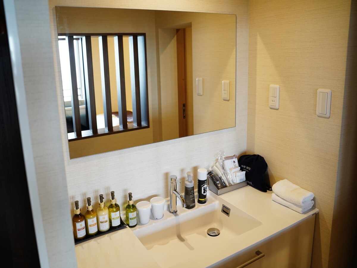 Phòng Deluxe Nhật Bản-Tây hiện đại