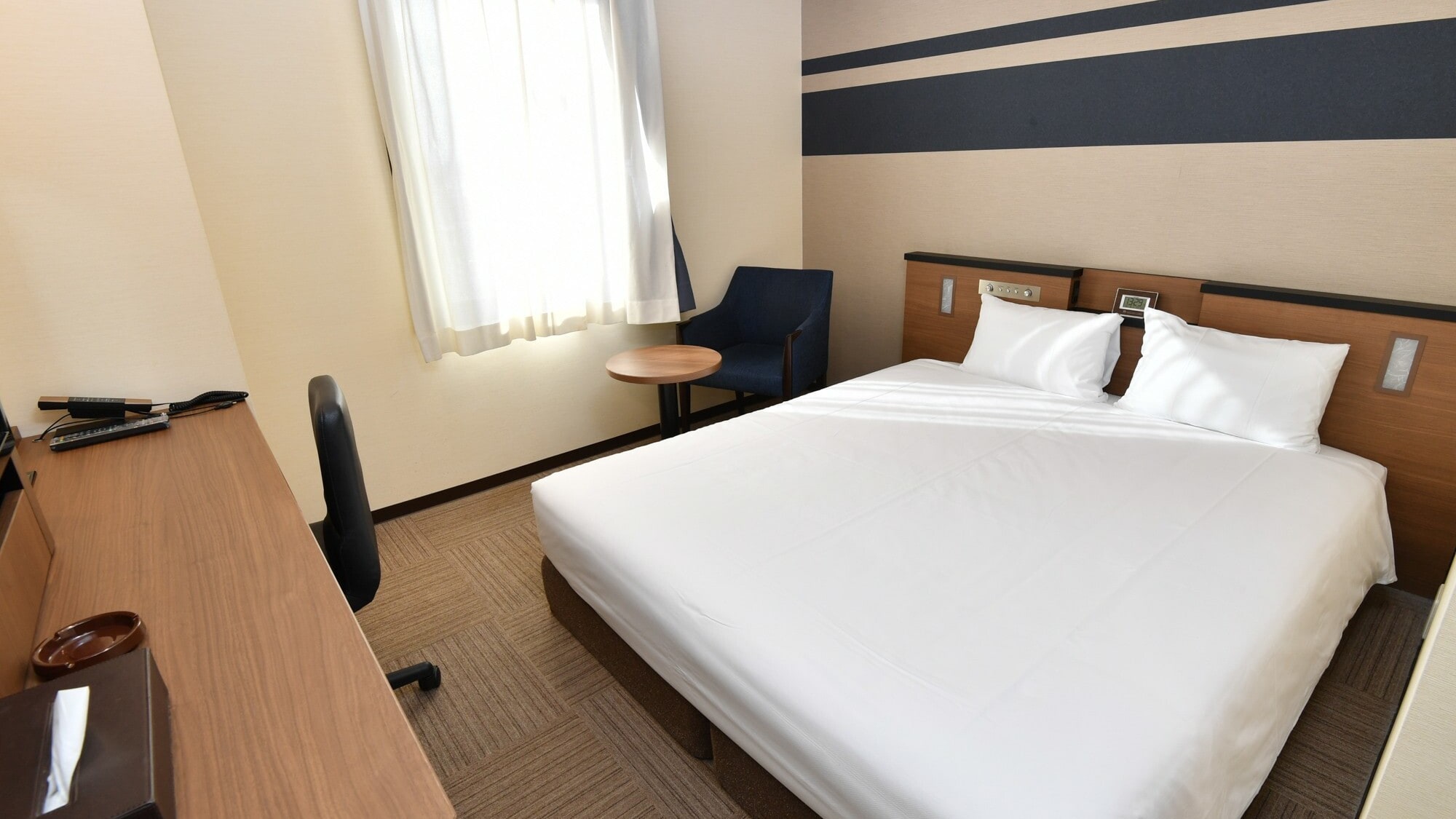 [Main building] Deluxe room: 1 bed (160cm wide queen bed) 15㎡ room