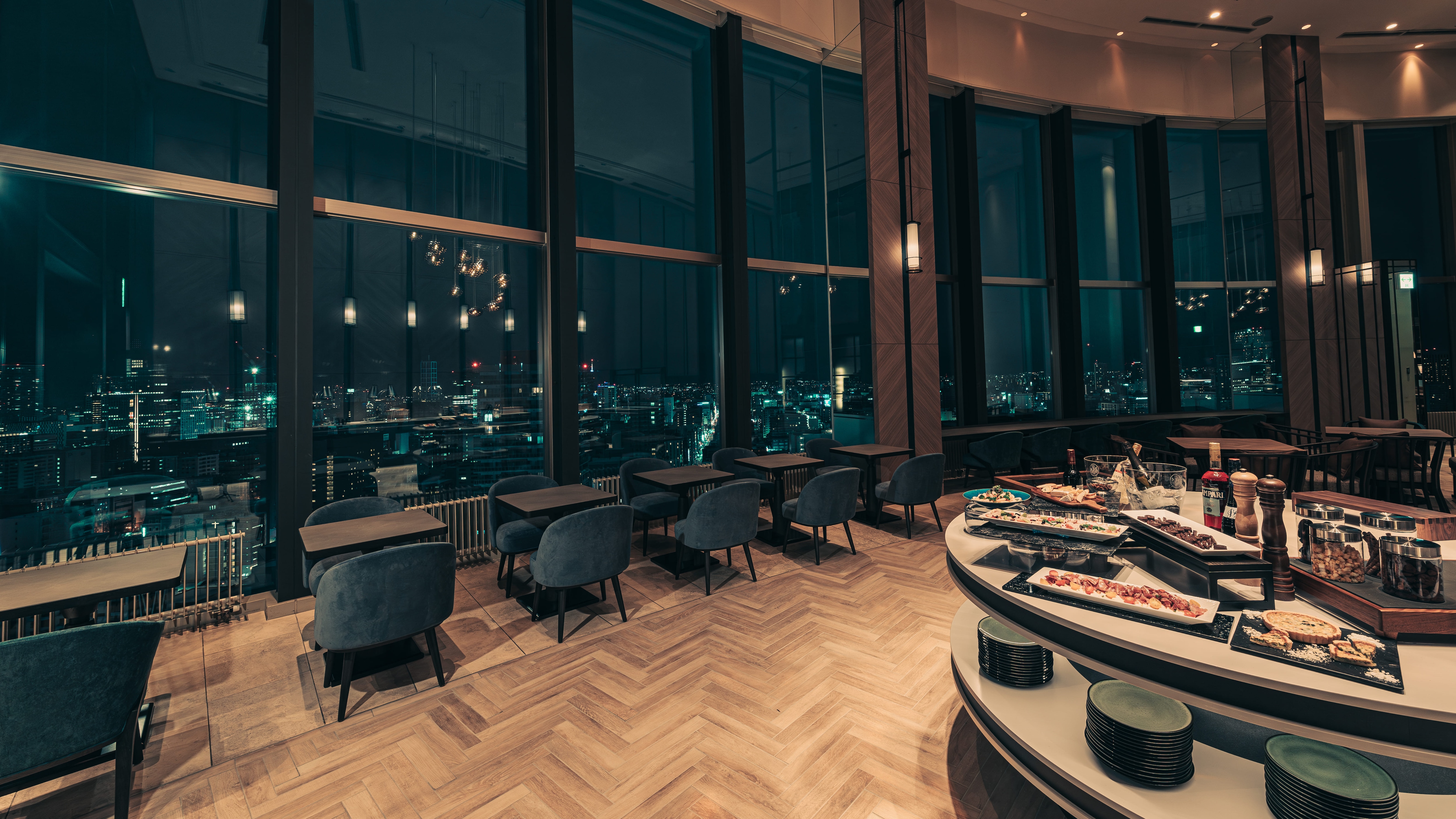Club Lounge (Cocktail Time)