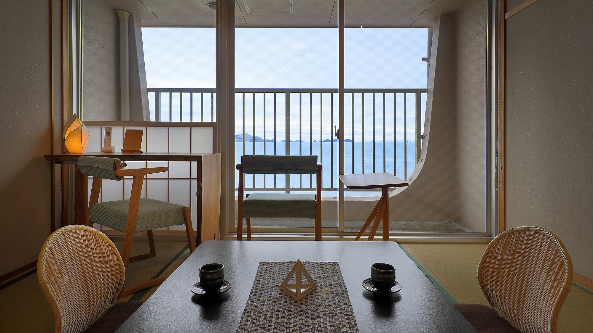 Standard Japanese-style room (10 tatami mats)