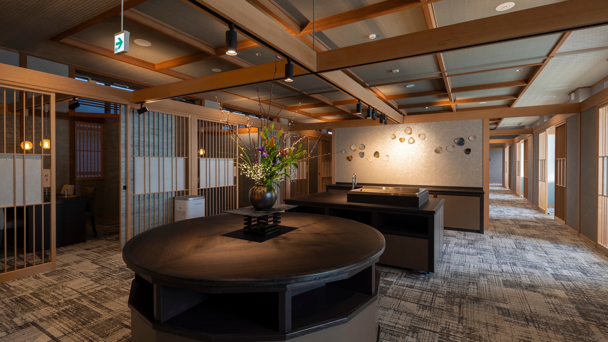 Private room restaurant "Shi / Ki" as a whole