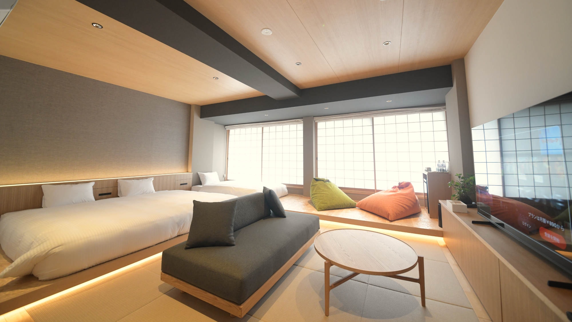 샤워 부스가있는 트리플의 예