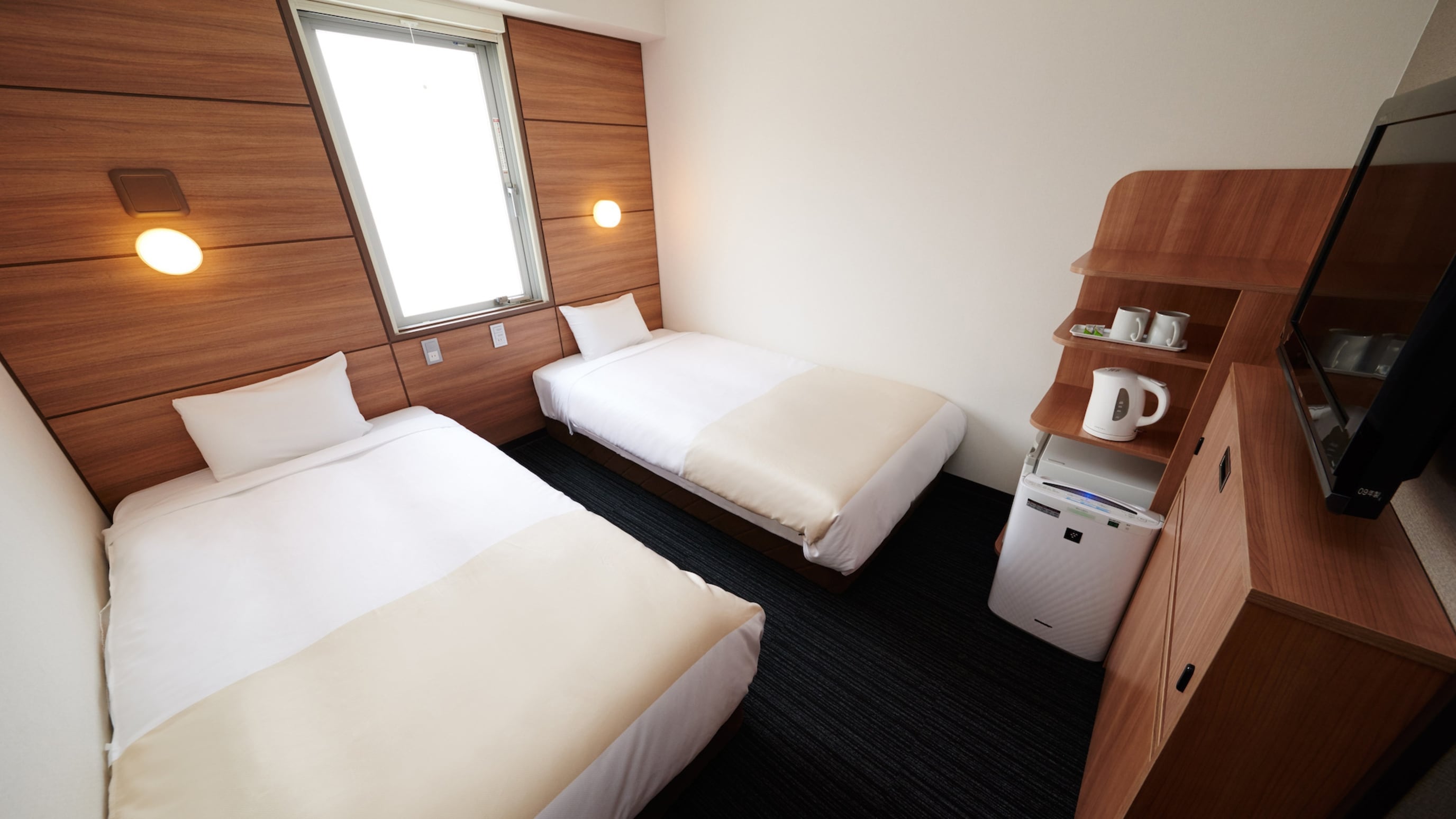 Two 100cm wide single beds are available.