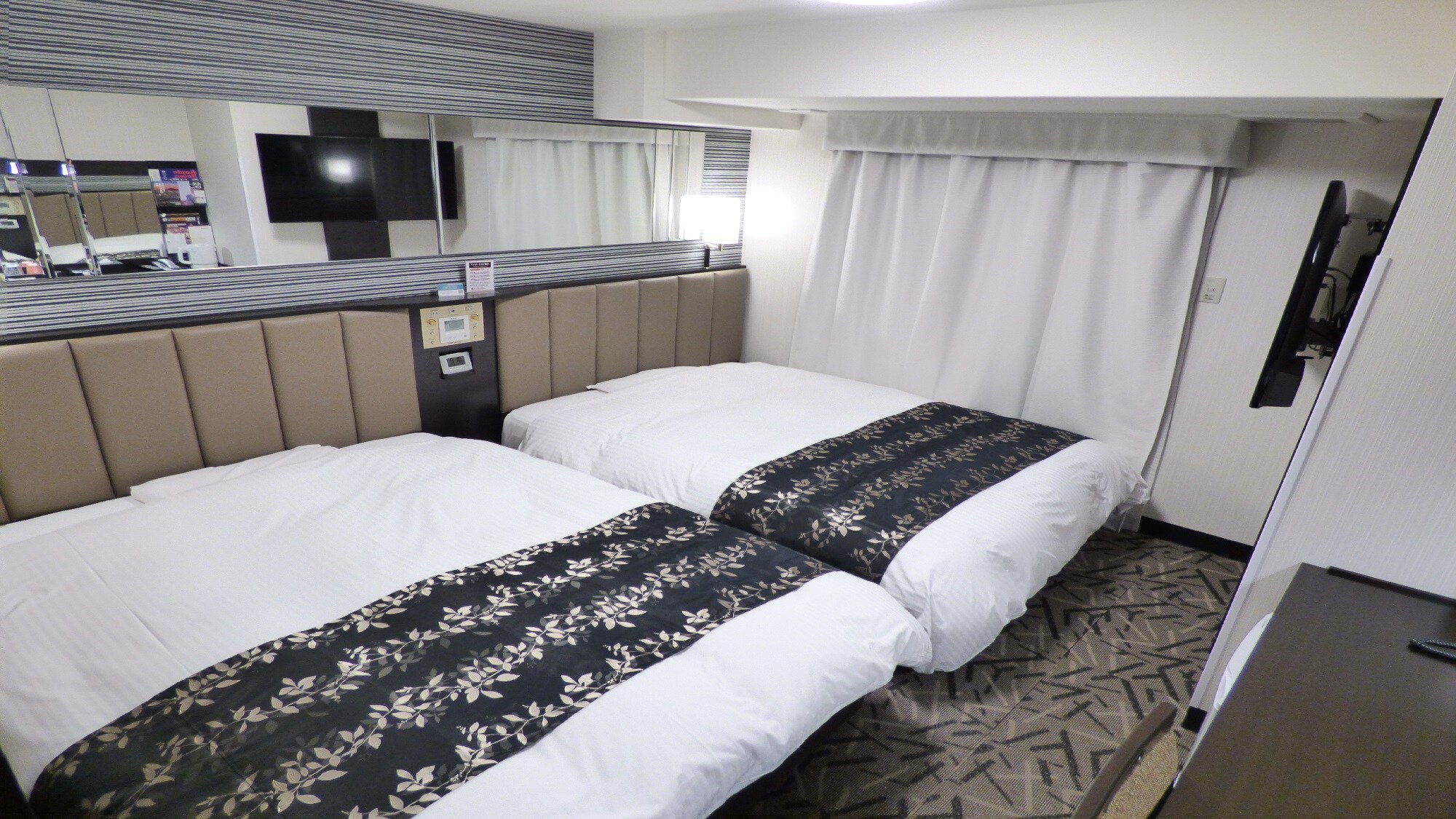 1F 吸煙豪華雙床房