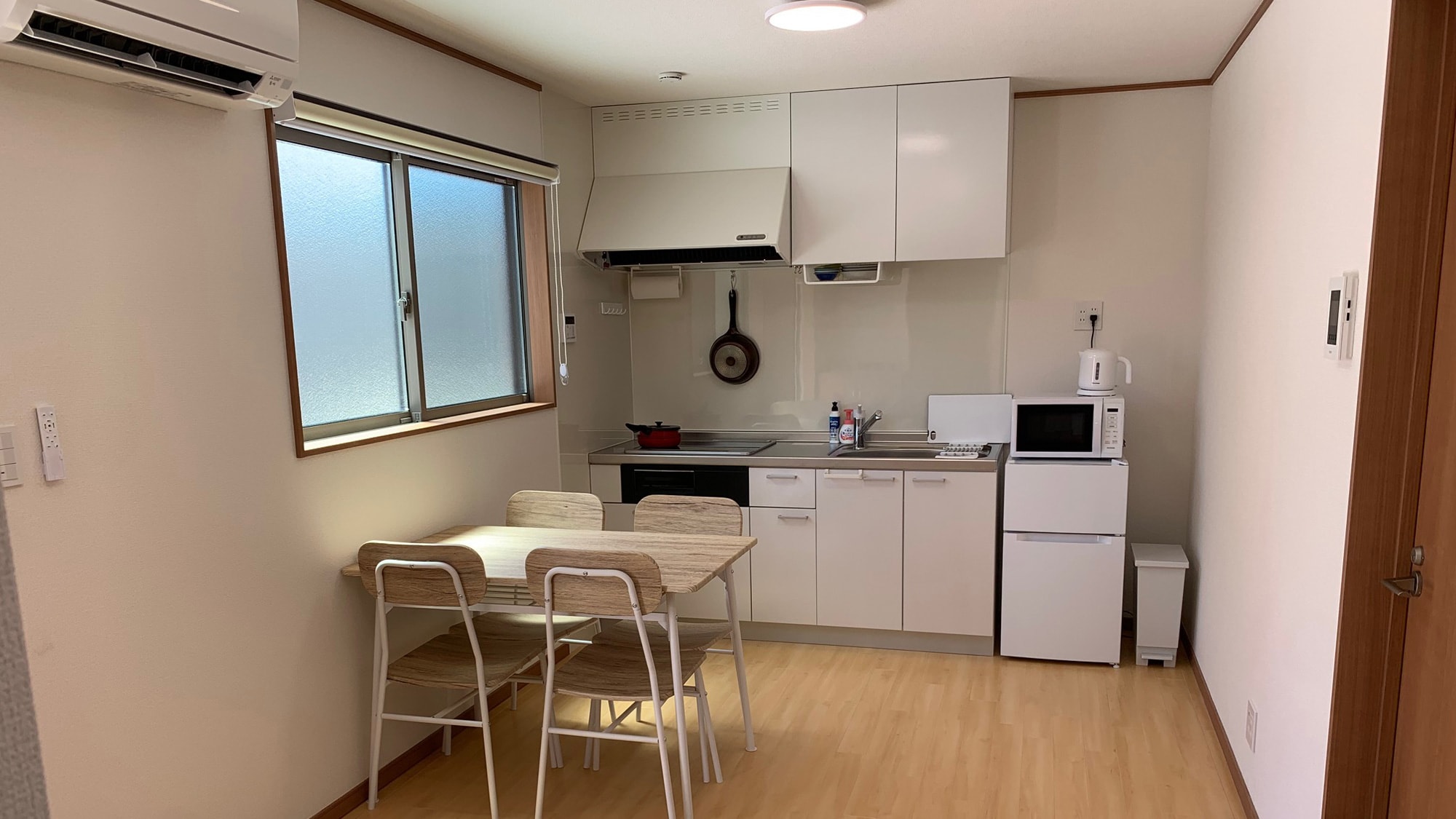 ・【별관/다이닝】 전세 넓은 다이닝이므로 4분이라도 느긋하게 편하게