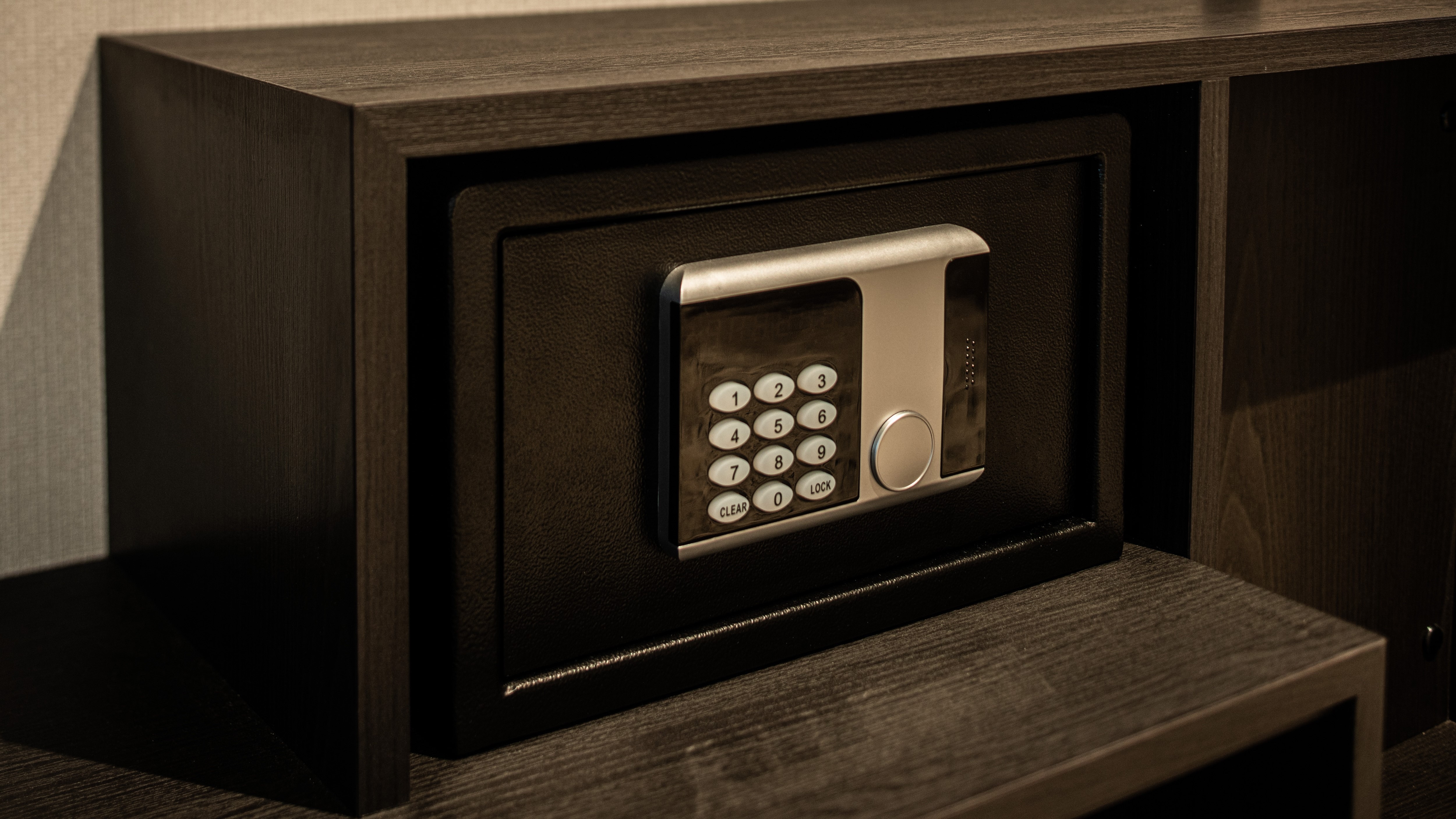 Guest room safety box