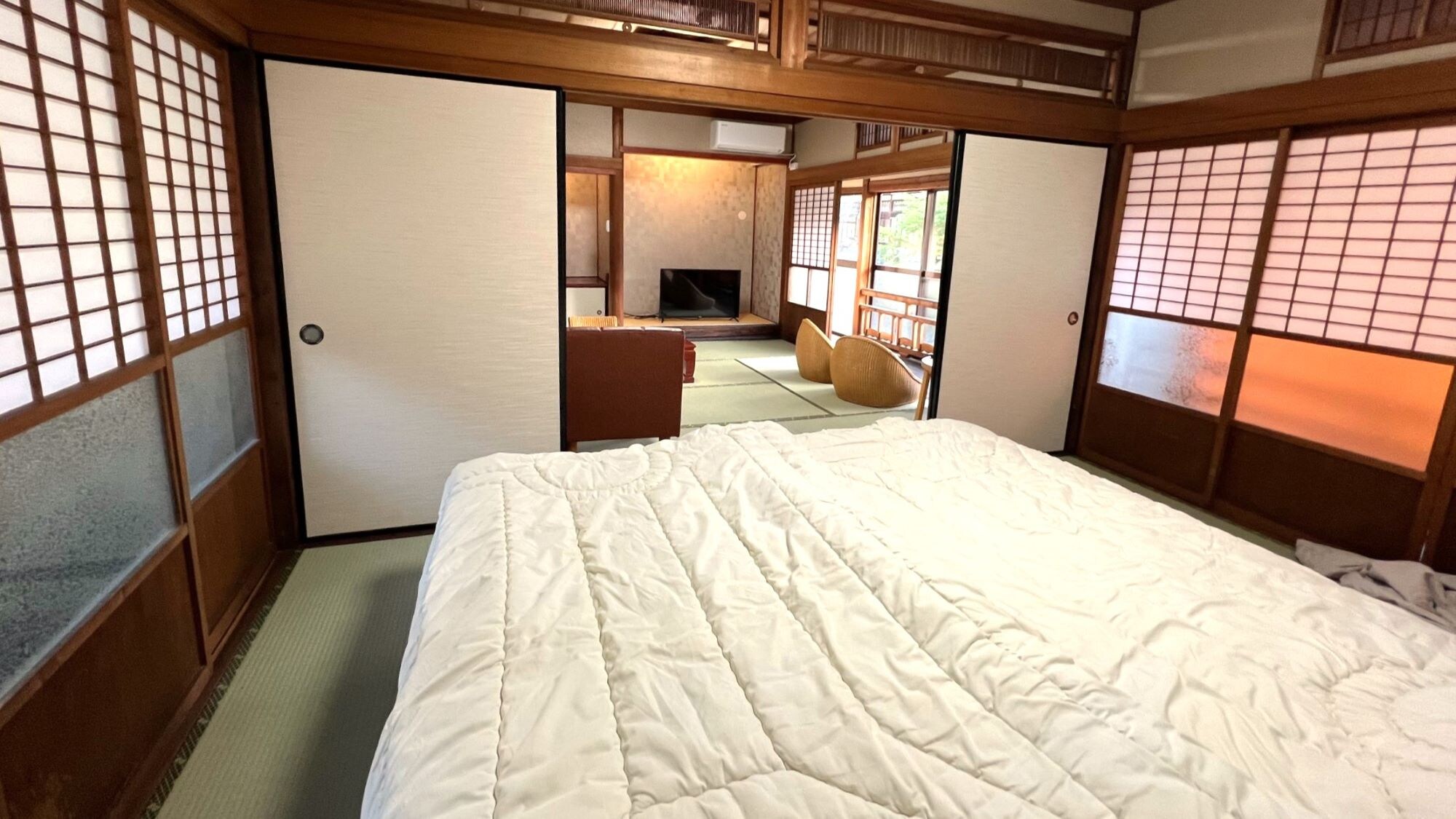 [Shiko Villa] 獨立式住宅，設有天然溫泉水半露天浴池 / 16張榻榻米+16張榻榻米+8張榻榻米