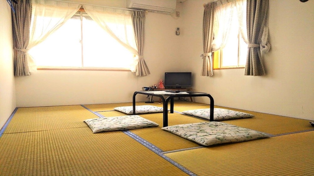日式小轉角房（6張榻榻米）