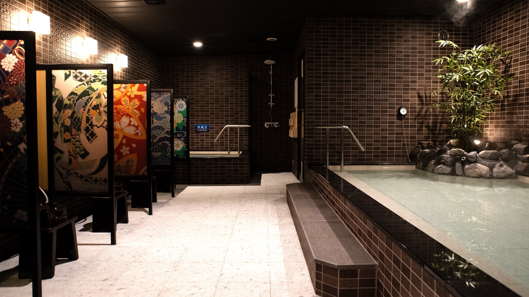 Men's bath