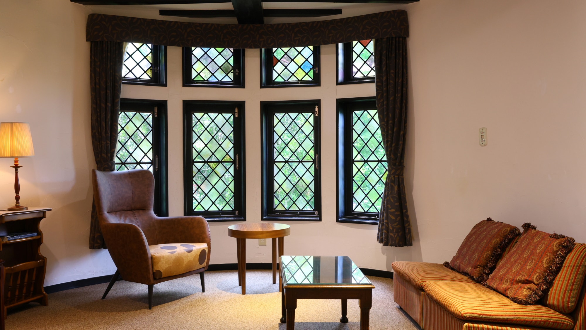 English Suite [34m2/1-2 people/Garden view]