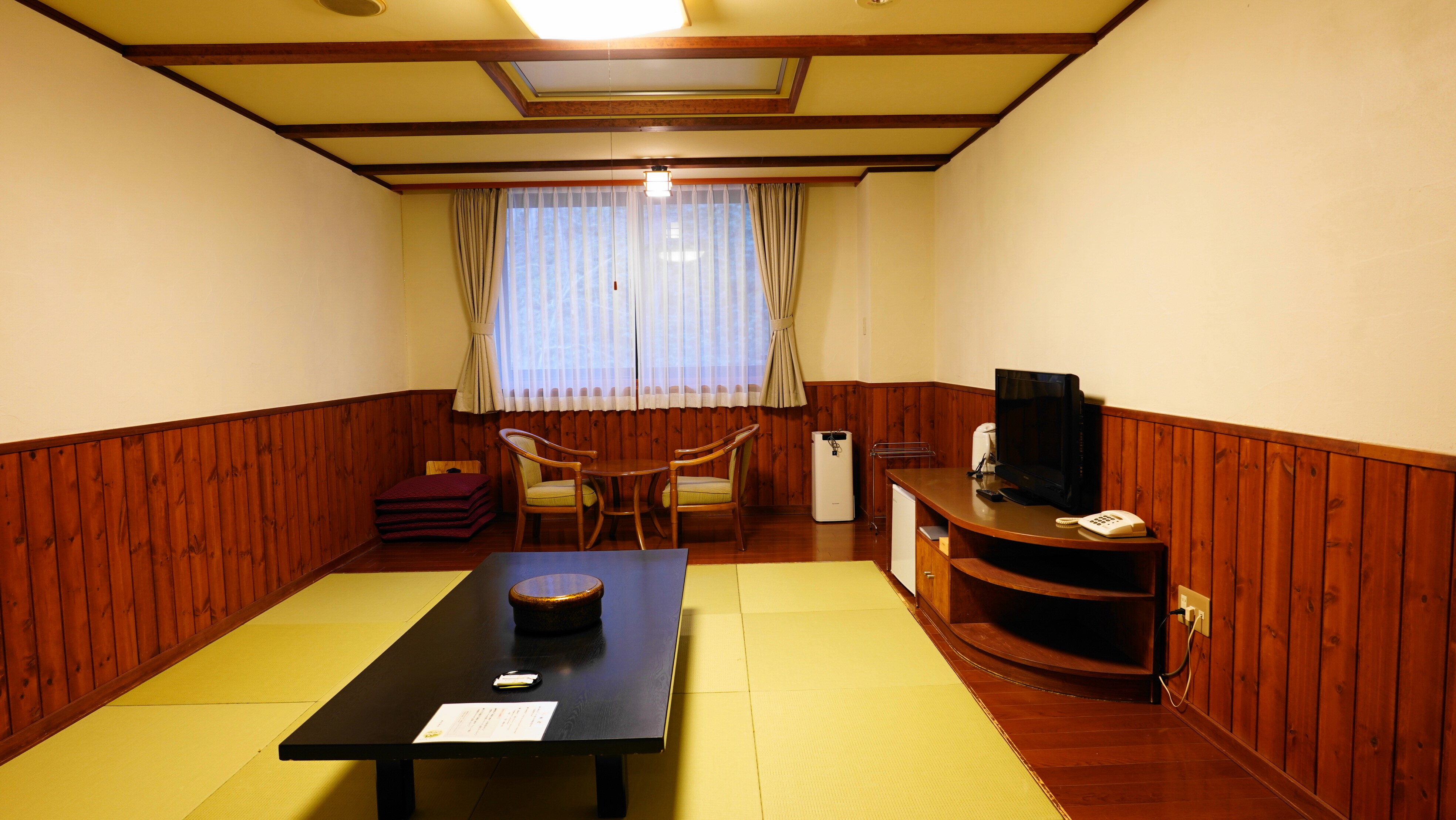 Japanese-style room