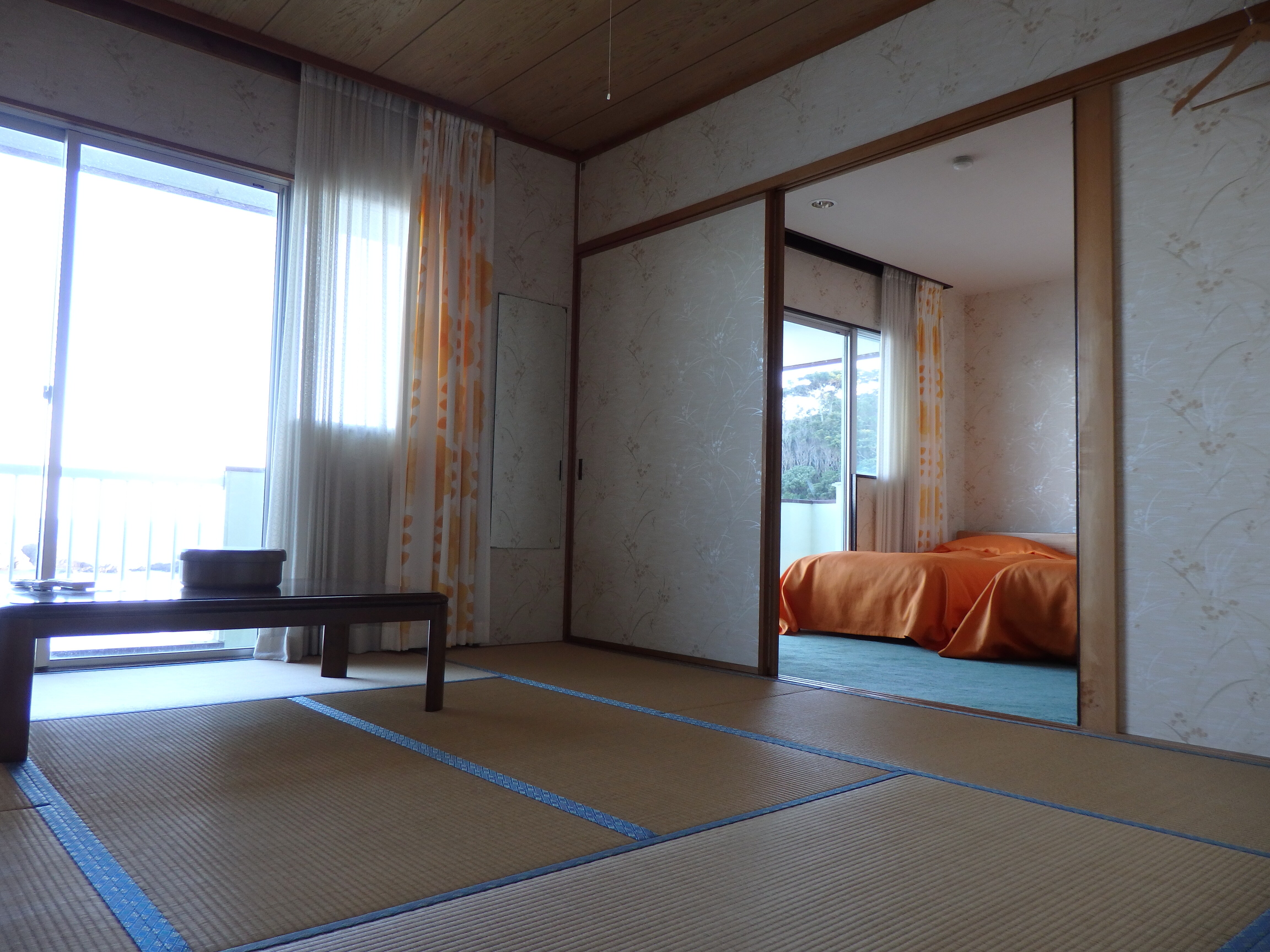 Ocean side Japanese-Western style room
