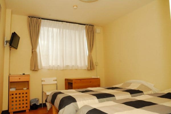 Guest Room Twin