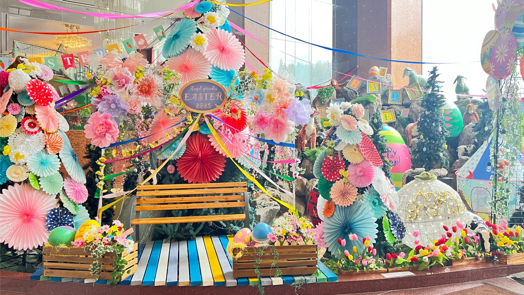 【スプリングフェスタ】館内が鮮やかに彩られるイースターカーニバル！