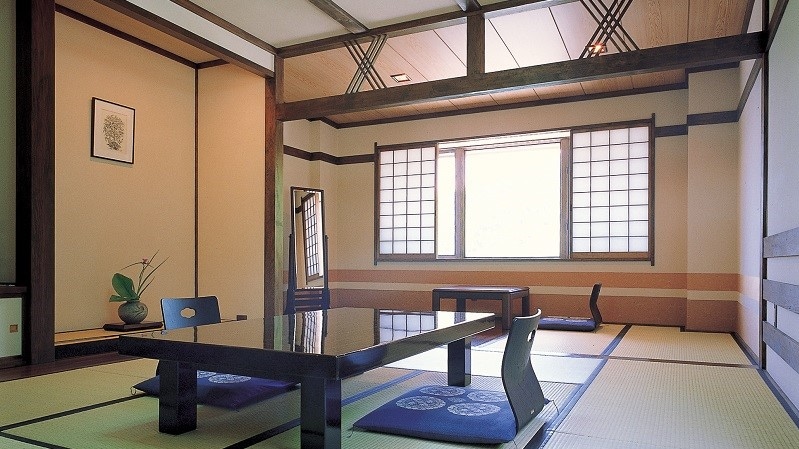 Japanese-style room (10 tatami mats)