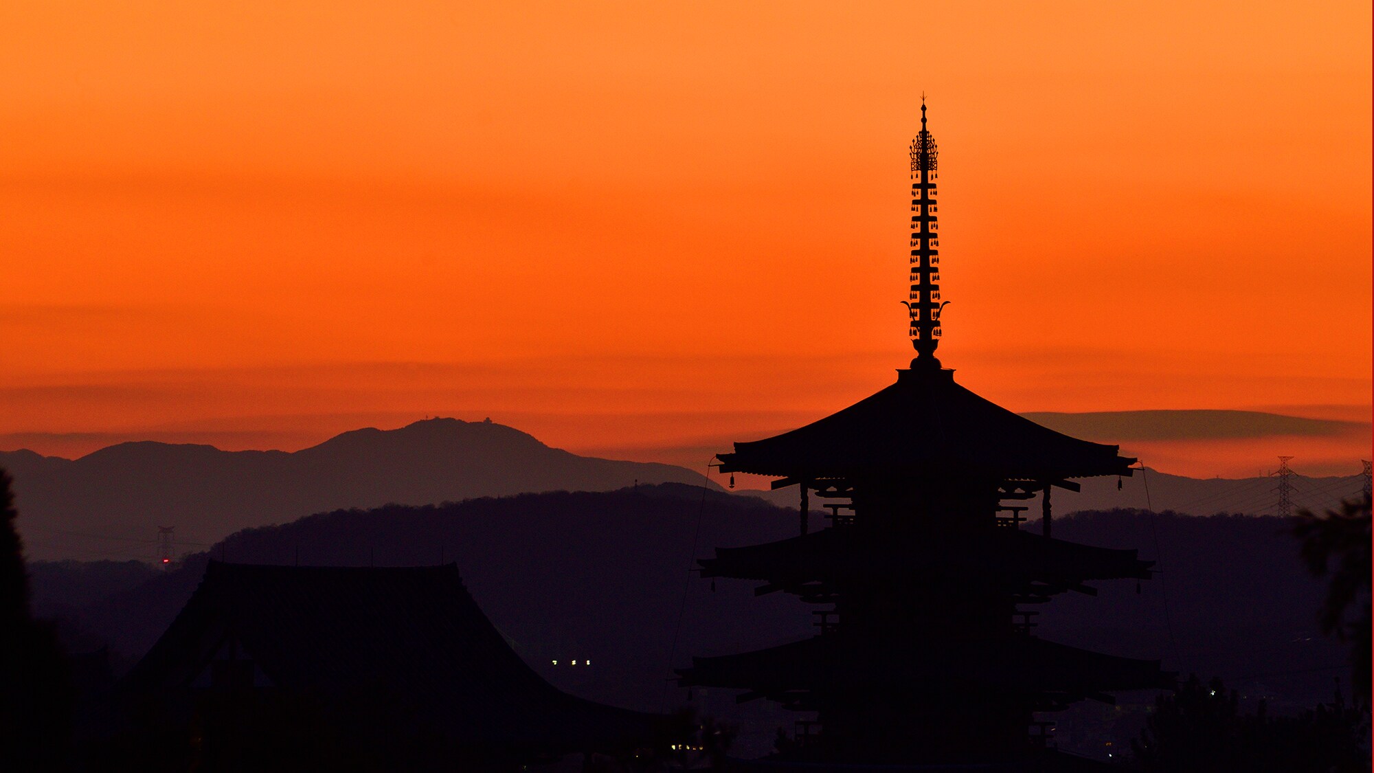 About 30 seconds walk to Horyuji Temple! Convenient location for worship and sightseeing.