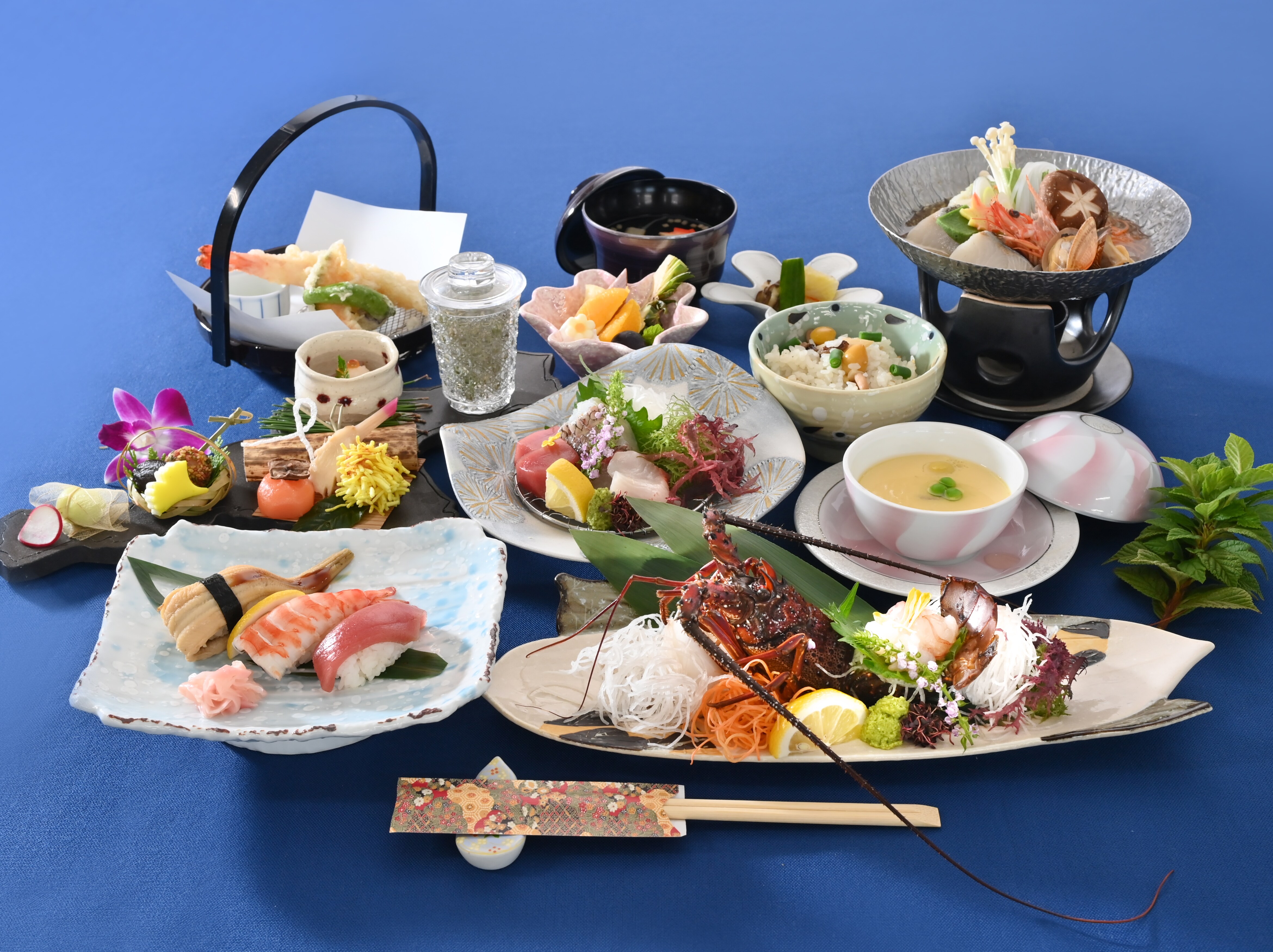 Lobster sashimi plan for two people with one lobster (image of meal)